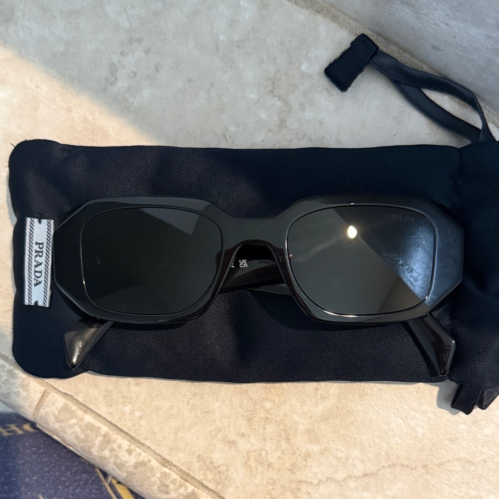 Prada Black Sunglasses - Picture 7 of 7